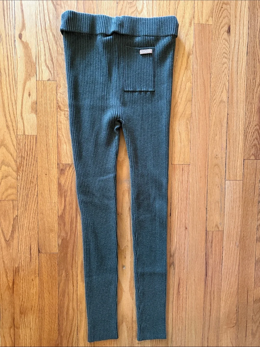 Lunya sz M Ribbed Knit High-Waist Leggings in Olive Green